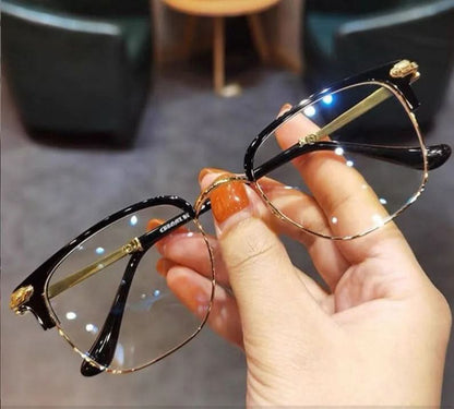 Skorter | Lightweight reading glasses with blue light filter for clear vision