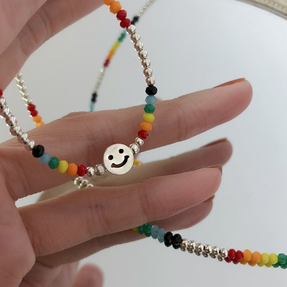 Skorter | Colorful Beaded Necklace With Happy Face