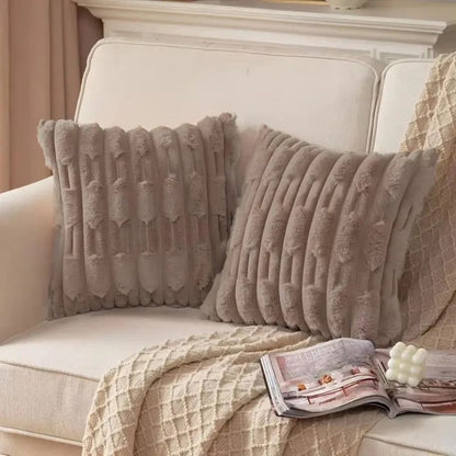 Skorter | Calm Weave Plush Cushion Cover