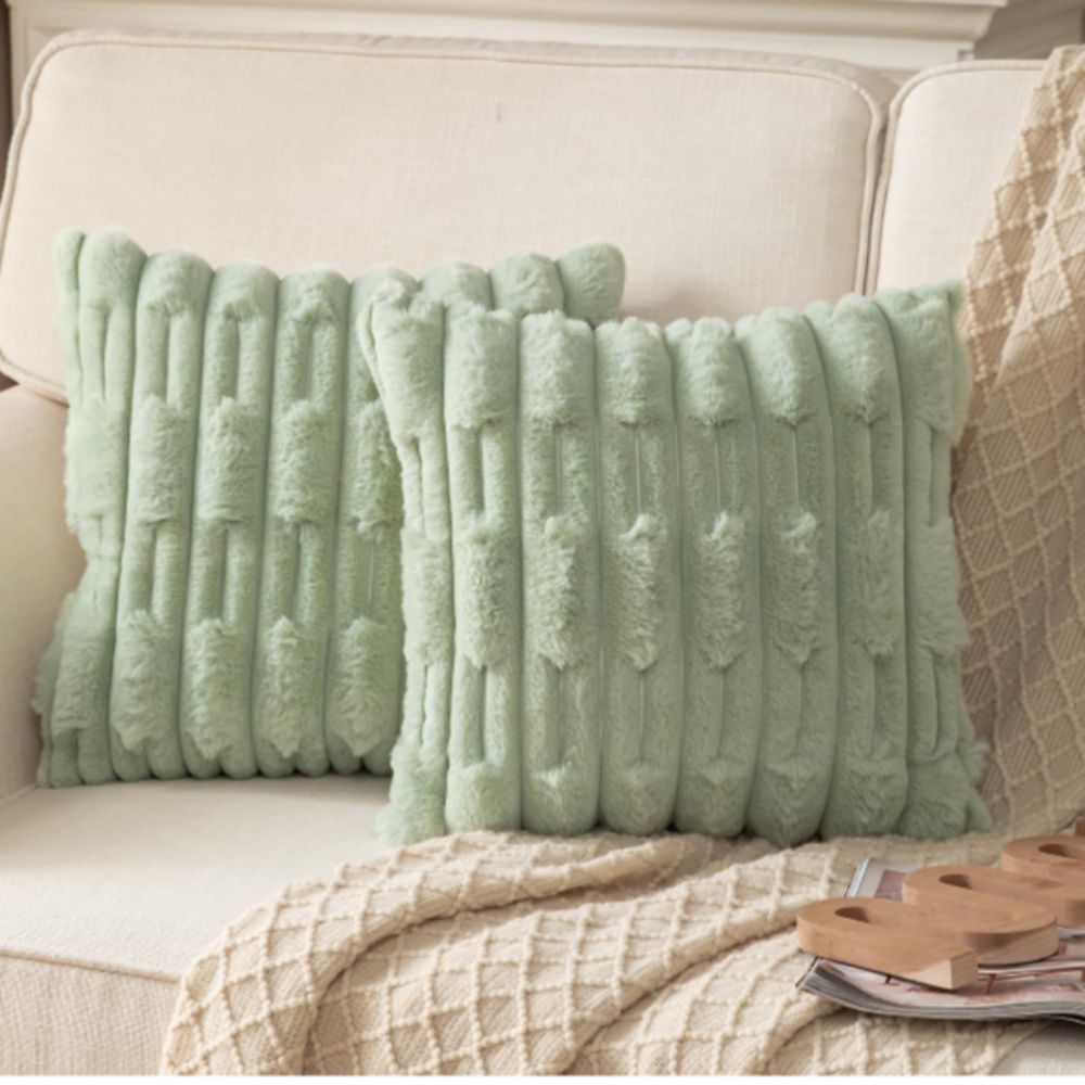 Skorter | Calm Weave Plush Cushion Cover