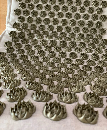 Skorter | Acupressure mat with Pillow and 5500 Pressure Points – The Florapress Relaxation Set