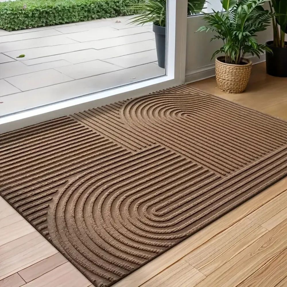 Skorter | Curved Thread Line Door Mat