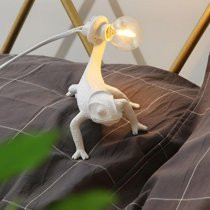 Skorter | Chameleon Table Lamp
