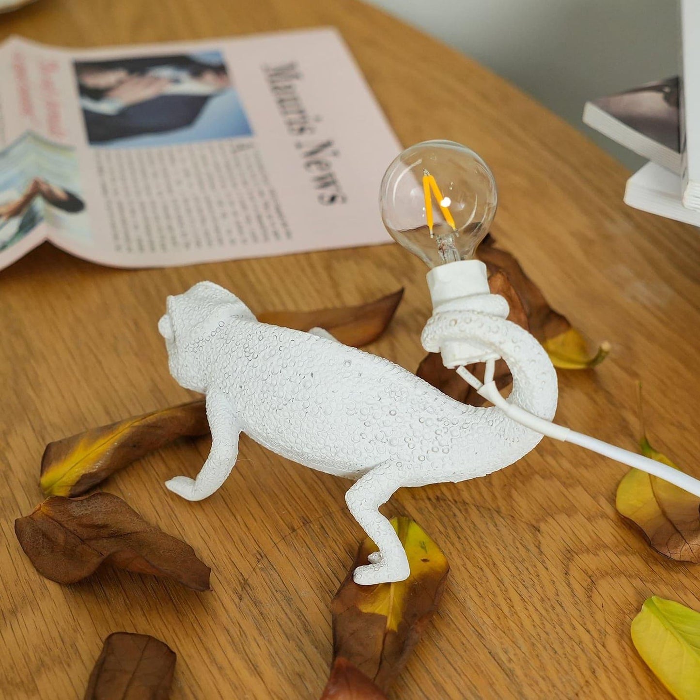 Skorter | Chameleon Table Lamp