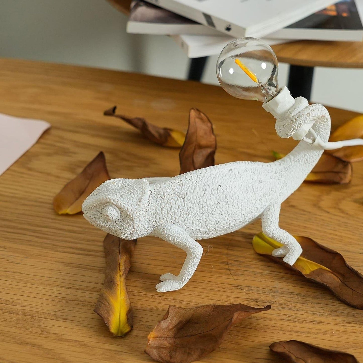 Skorter | Chameleon Table Lamp