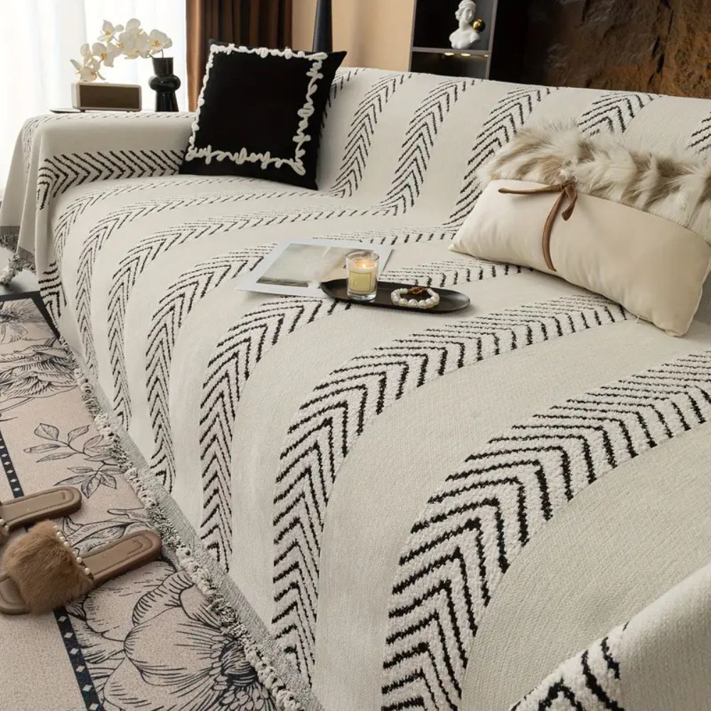 Skorter | Chevron Echo Line Sofa Cover