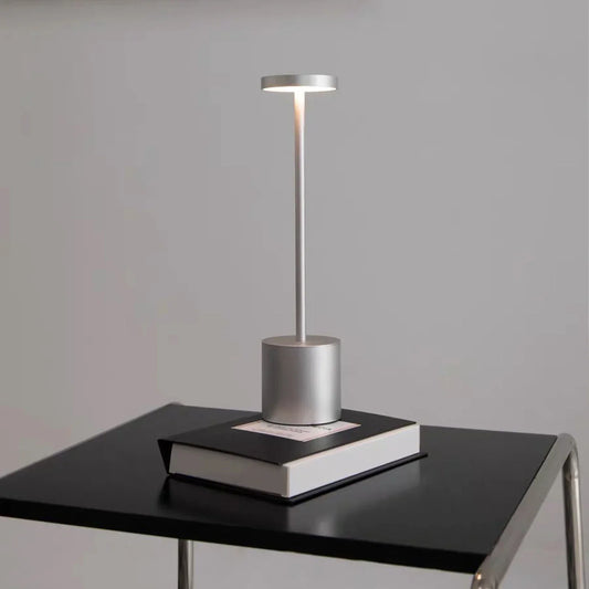 Skorter | Classic wireless lamp - Touch sensor LED desk lamp with 3 adjustable color temperatures