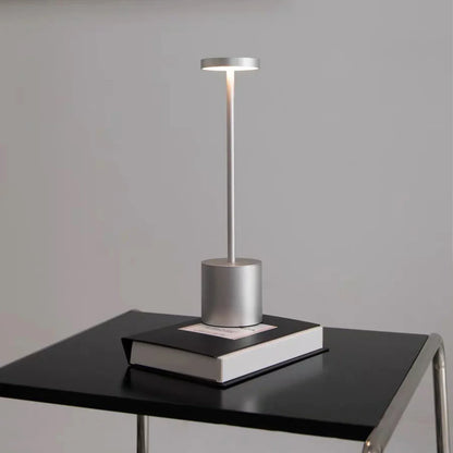 Skorter | BrightTouch - LED table lamp with intuitive touch sensor