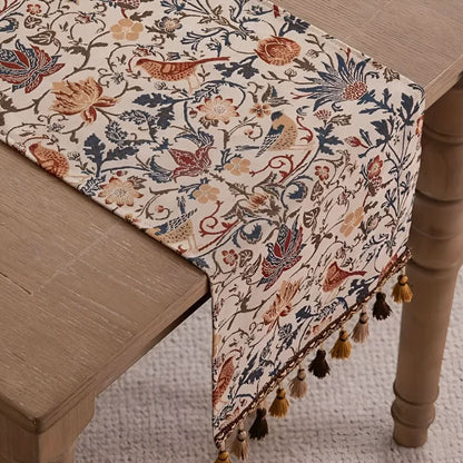 Skorter | Elegant table runner with flower and bird design