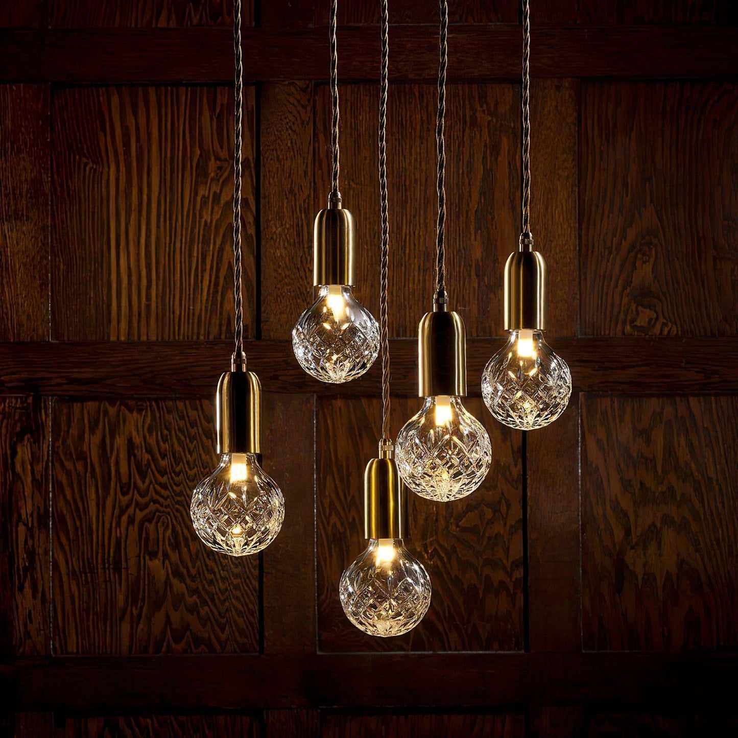 Skorter | Crystal bulb LED Pendant Lamp