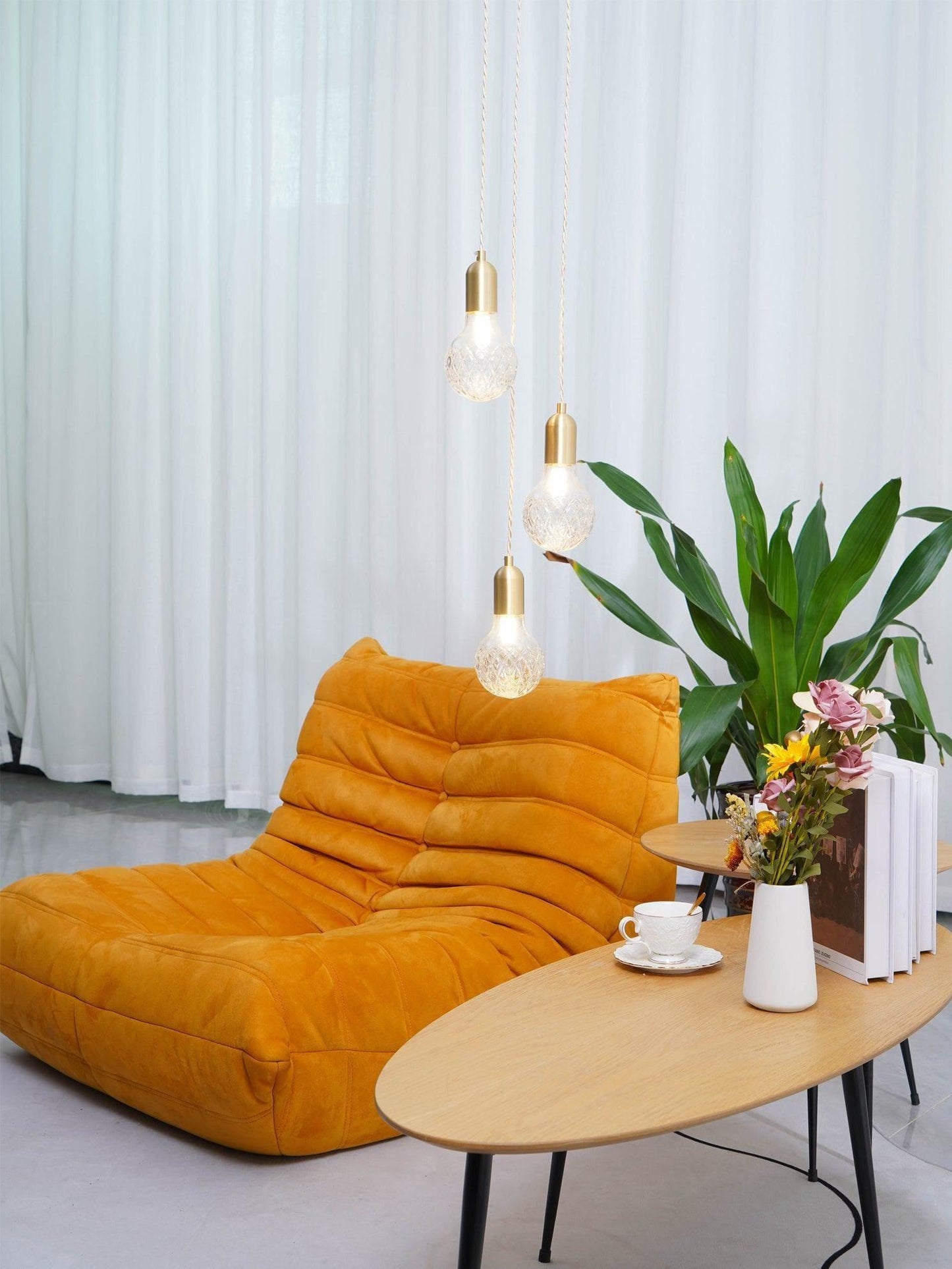 Skorter | Crystal bulb LED Pendant Lamp