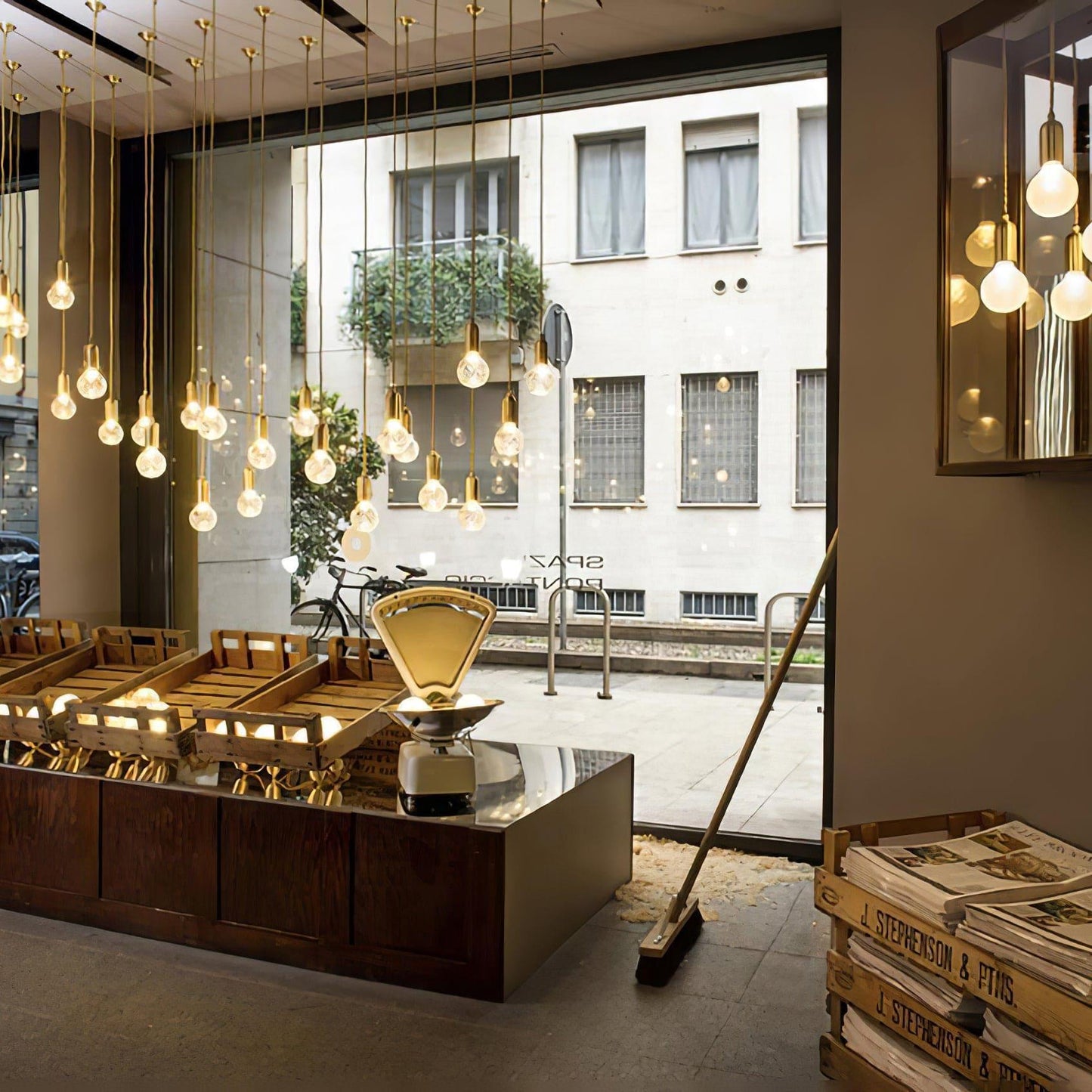 Skorter | Crystal bulb LED Pendant Lamp