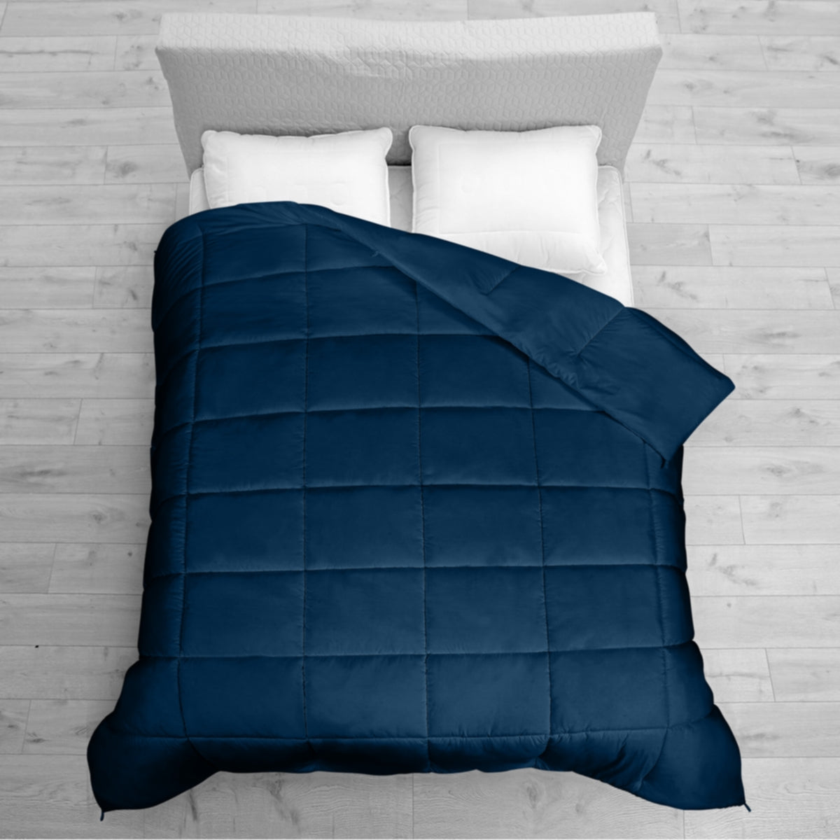Skorter | Royale All Season Down Alternative Bedding Light Quilted Comfort Blanket with Corner Tabs