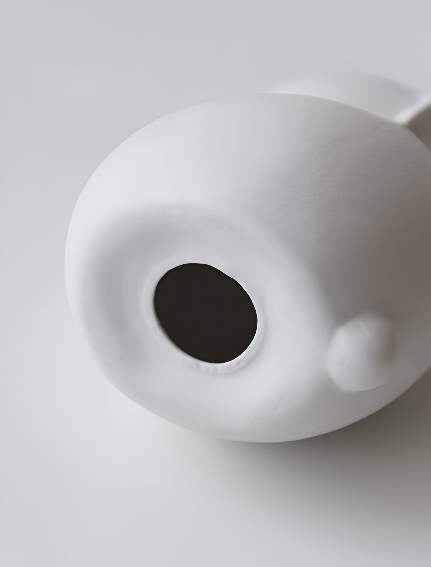 Skorter | ConeyBliss Minimalist Ceramic Bunny – Elegant White Easter Rabbit Figurine Decor