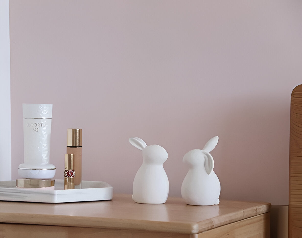 Skorter | ConeyBliss Minimalist Ceramic Bunny – Elegant White Easter Rabbit Figurine Decor
