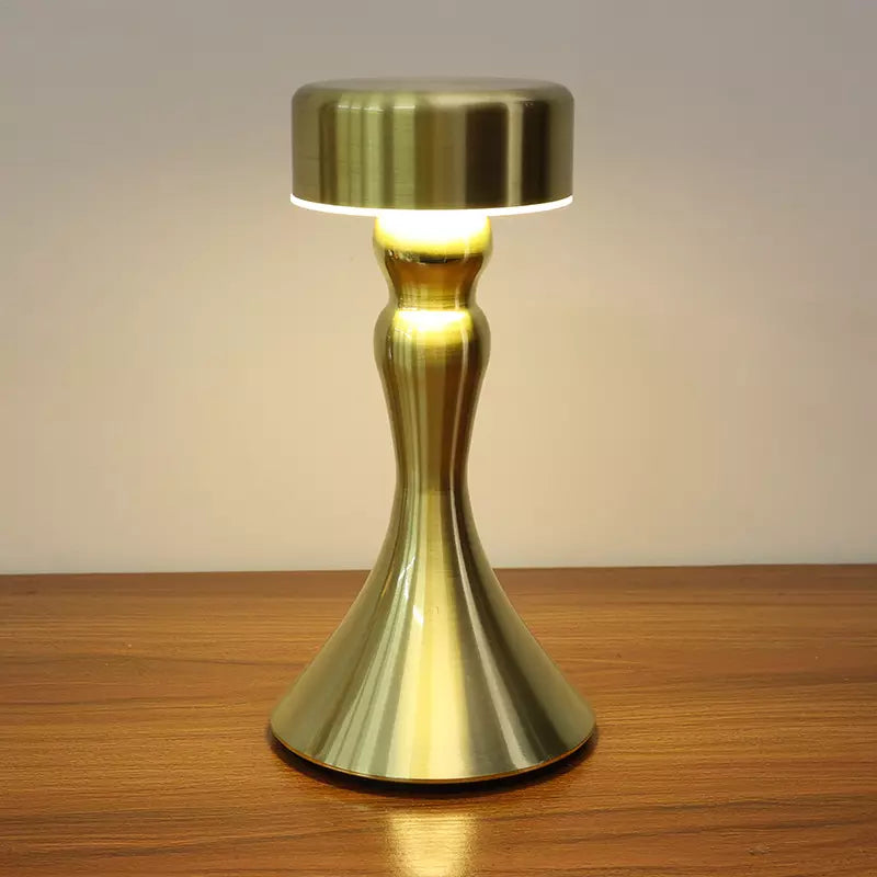 Skorter | Luxury Wireless Table Lamp with Gold Finish