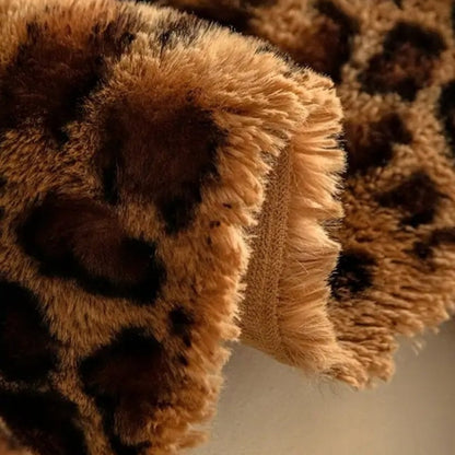 Skorter | Cozy Leopard Print Sofa Cover