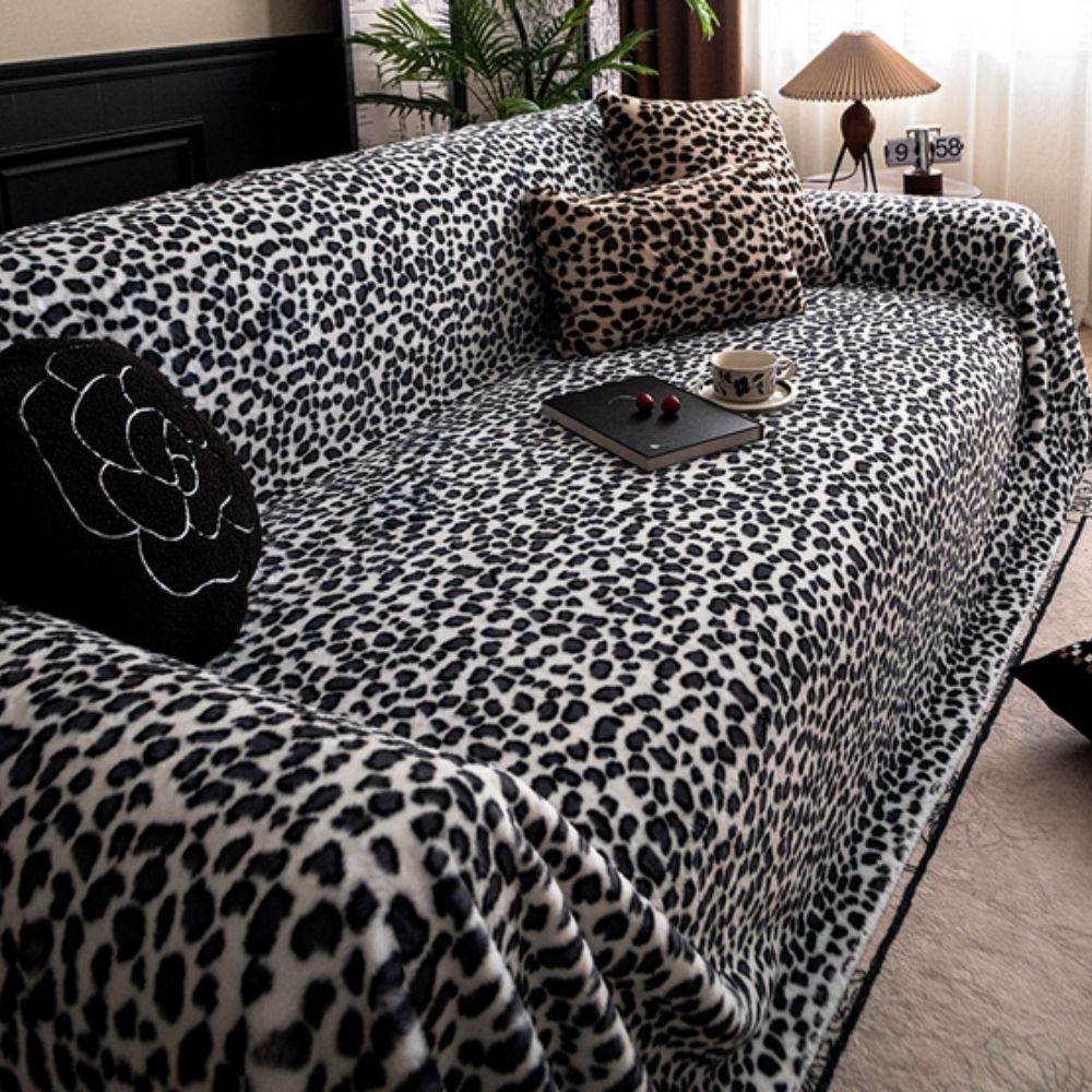 Skorter | Cozy Leopard Print Sofa Cover