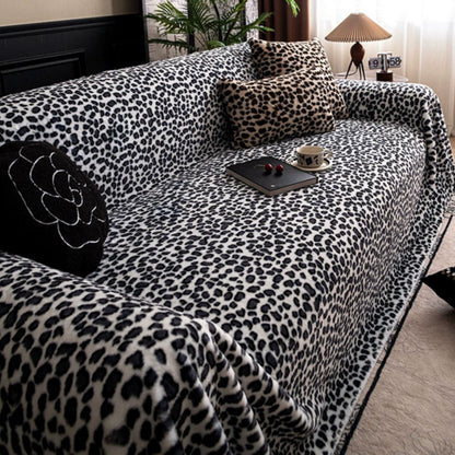 Skorter | Cozy Leopard Print Sofa Cover