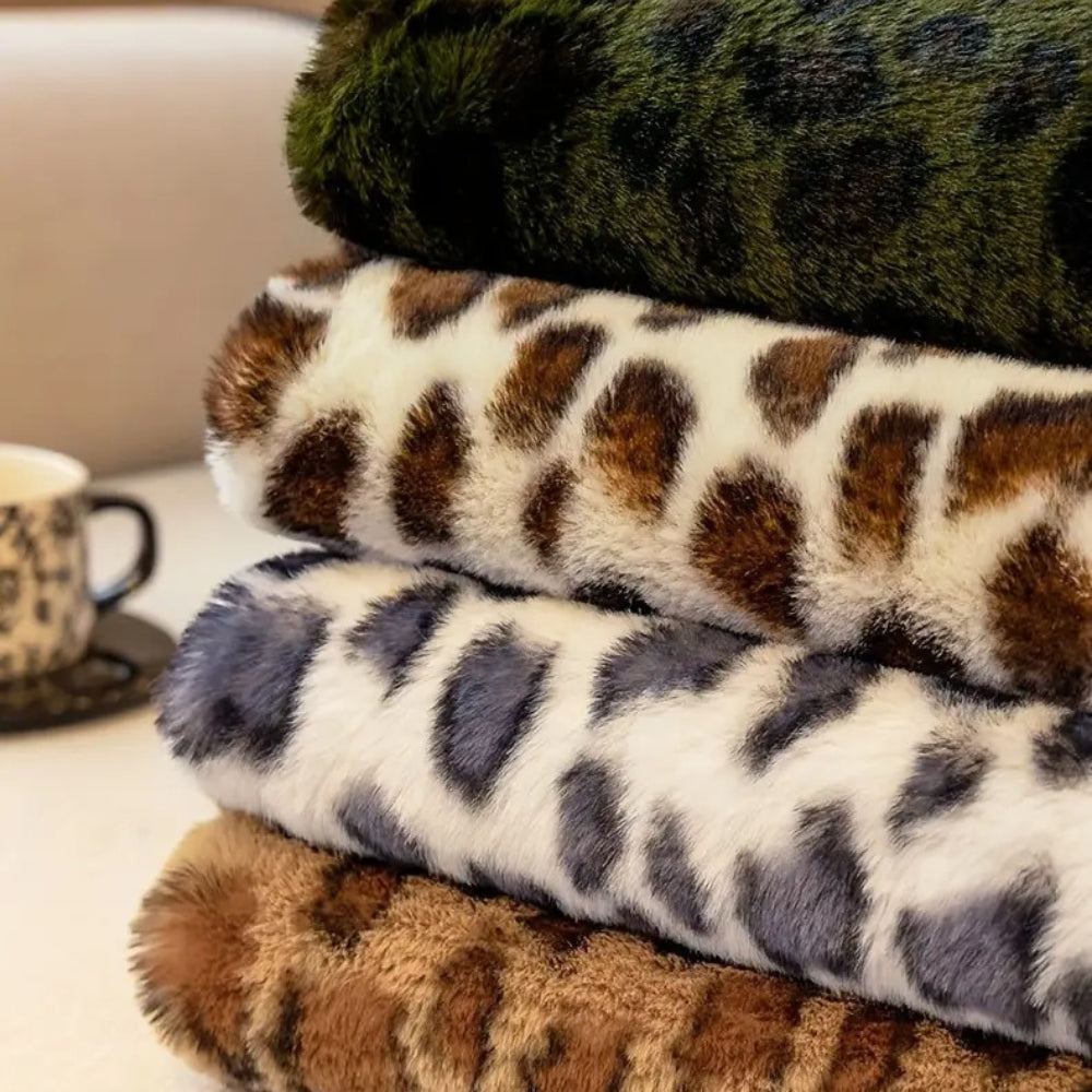 Skorter | Cozy Leopard Print Sofa Cover