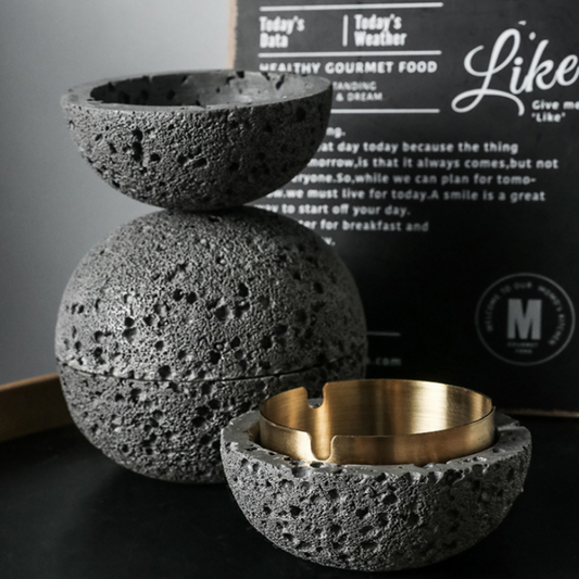 Skorter | Creative Moon Ashtray