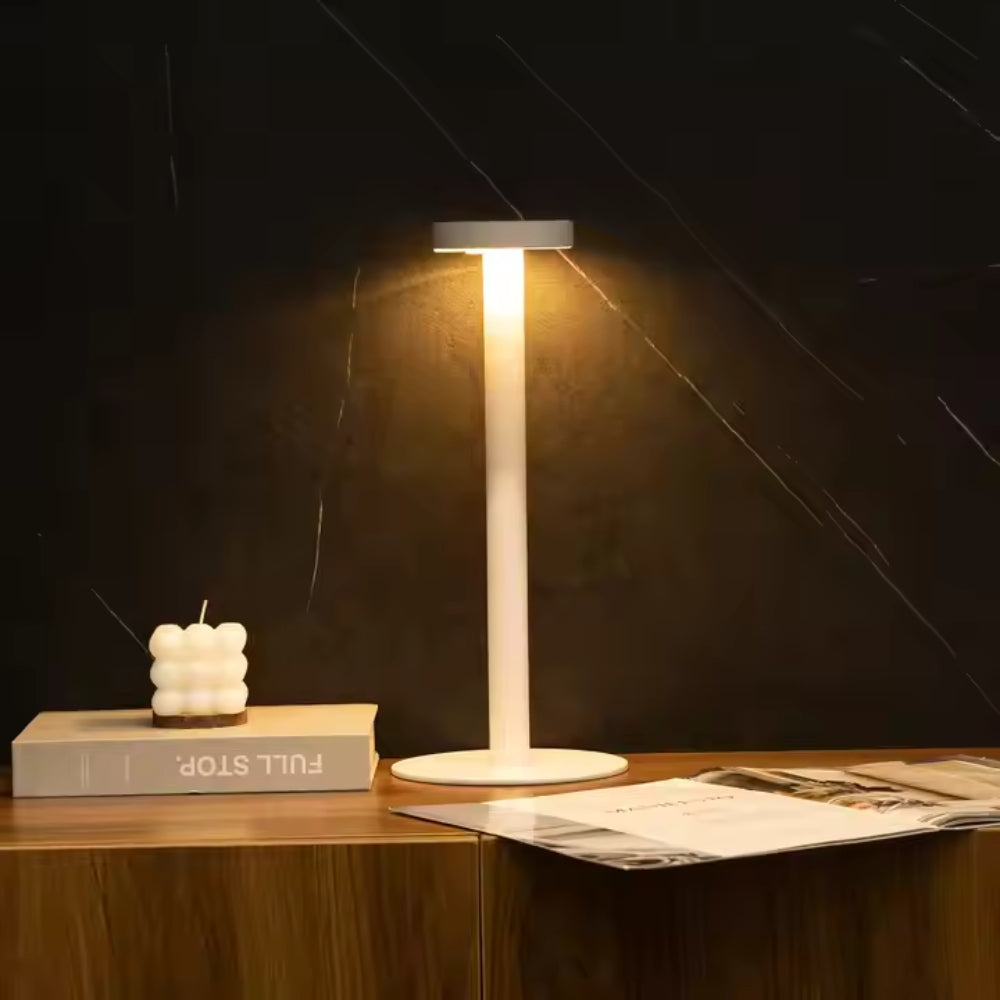 Skorter | Zephyr Aluminum LED Table Lamp