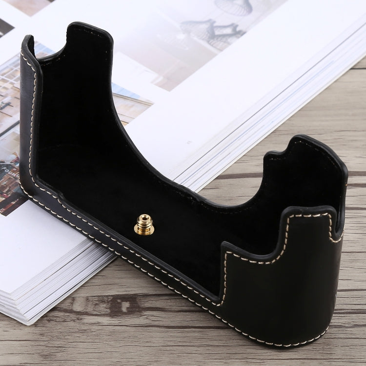 Skorter | 1/4 inch Thread PU Leather Camera Half Case Base for Leica M10 (Black)