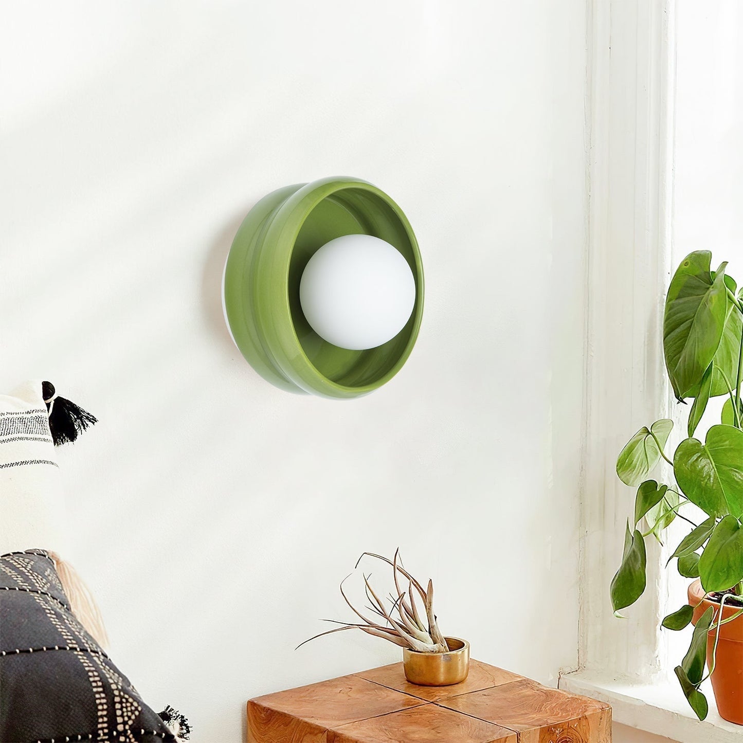 Skorter | Modern Striped Simple Ceramic Wall Lamp