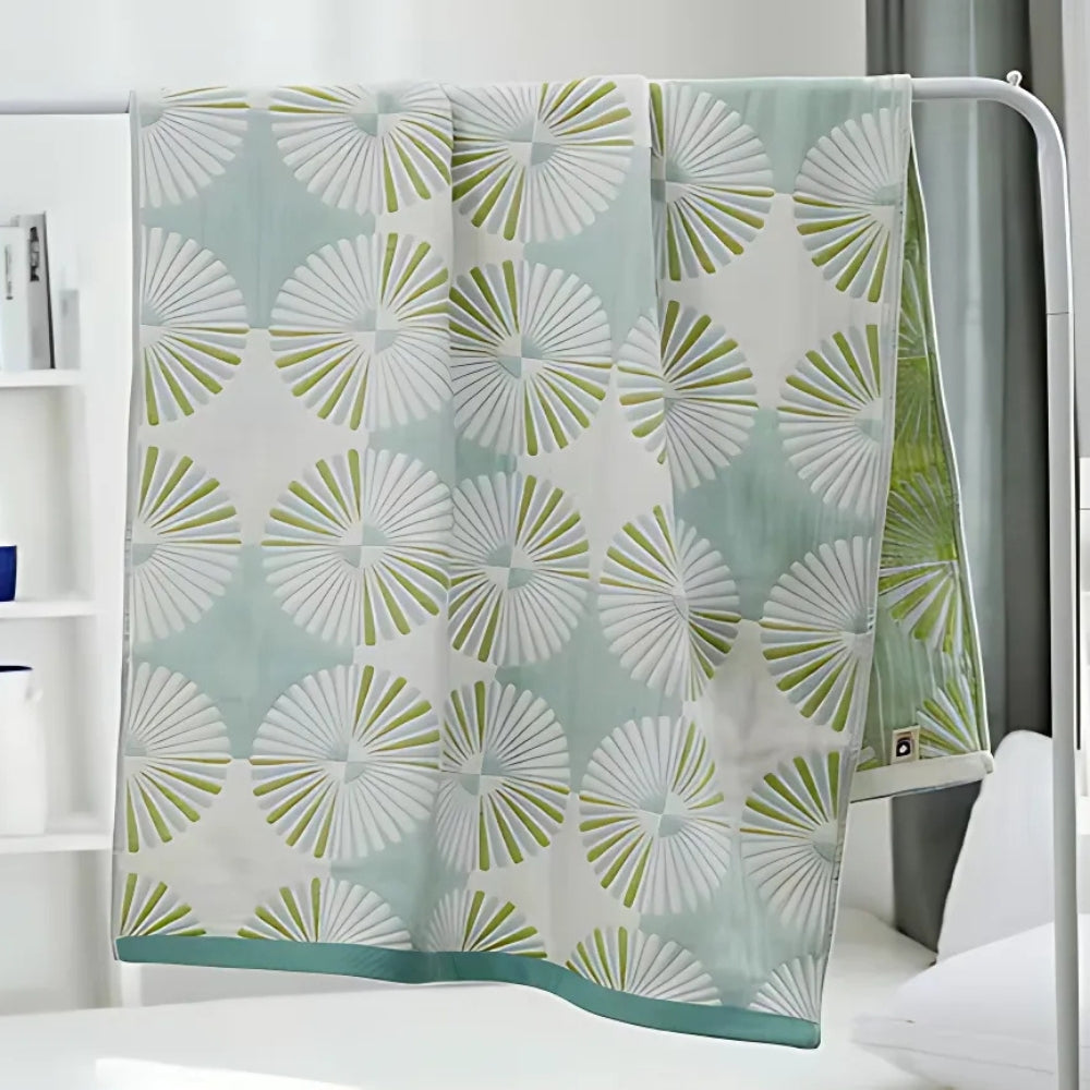 Skorter | Dahlia Blossom Cotton Bath Towel