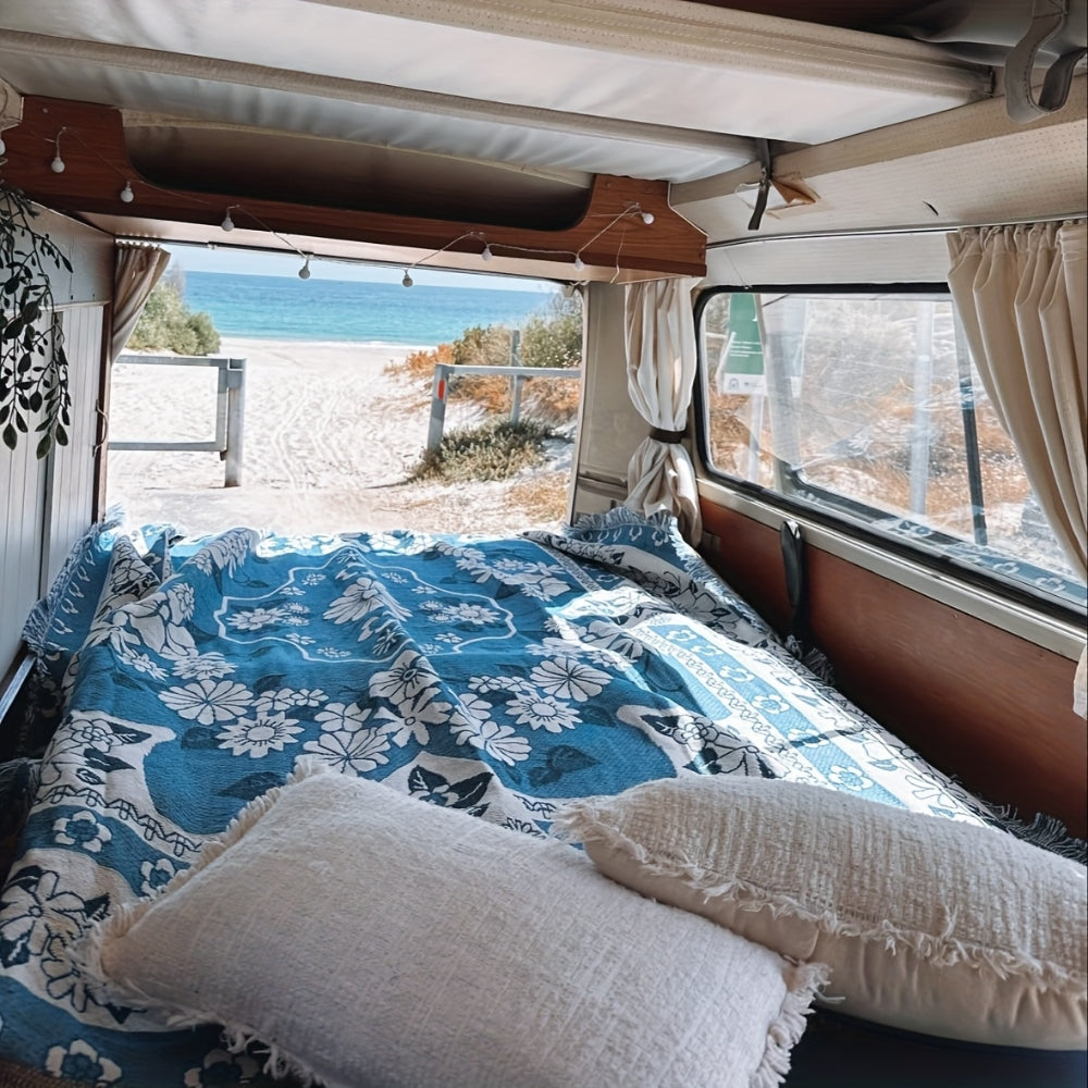 Skorter | Blue Daisy Bloom Boho Travel Outdoor Blanket