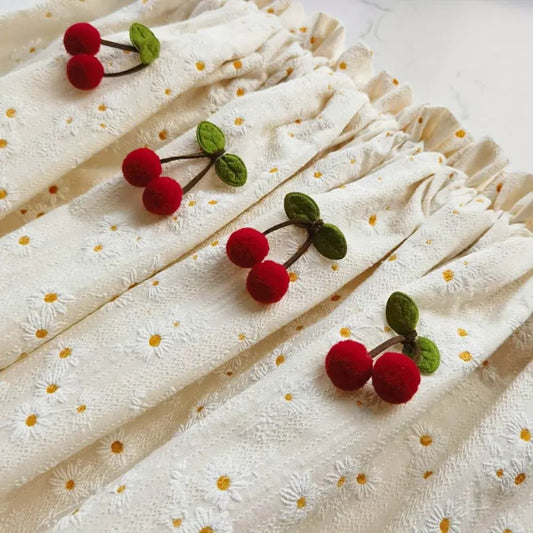 Skorter | Daisy Breeze Cabinet Curtain