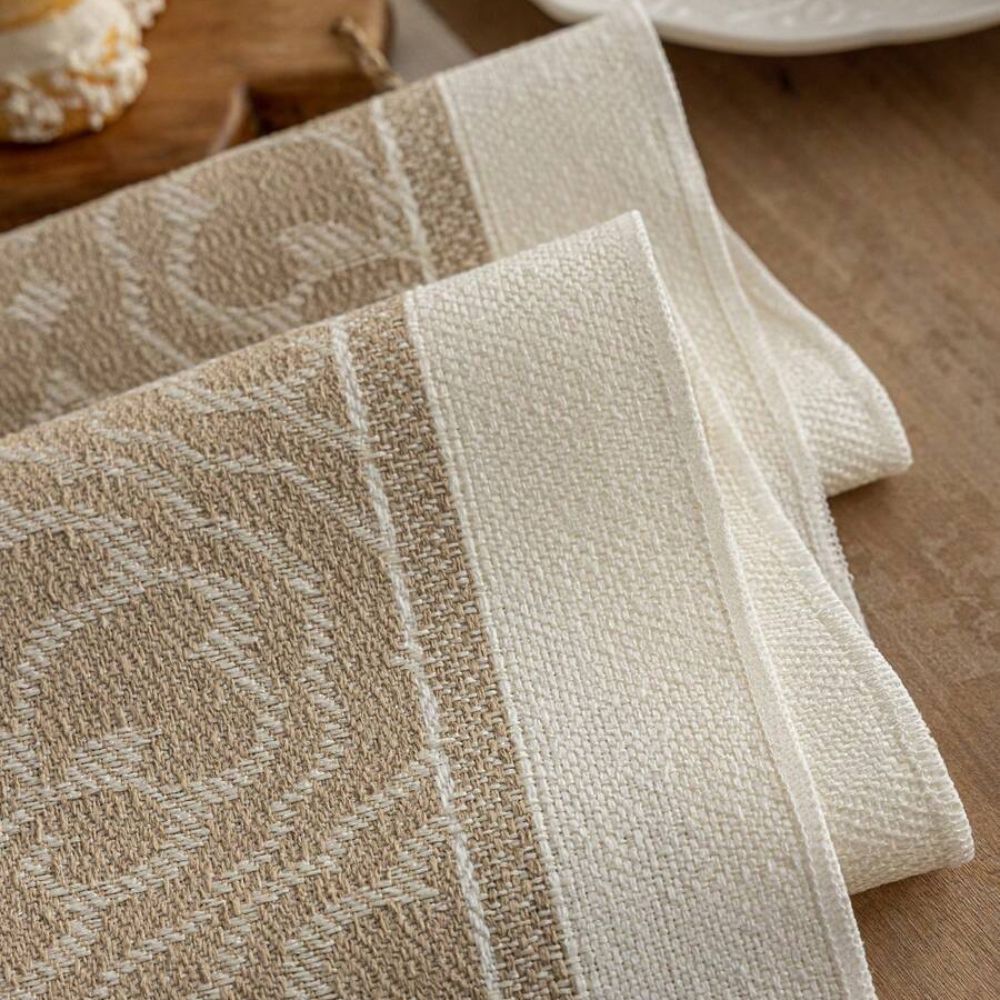 Skorter | Damask Dune Table Runner