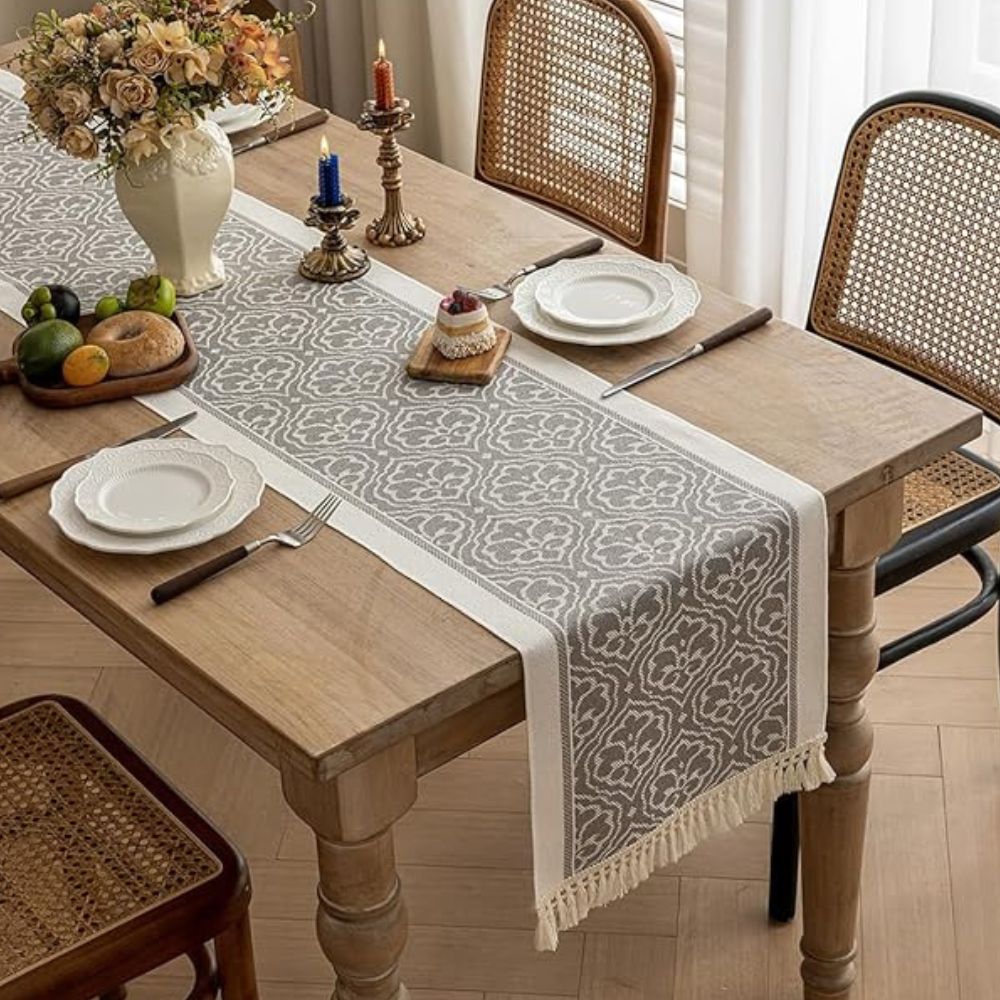 Skorter | Damask Dune Table Runner