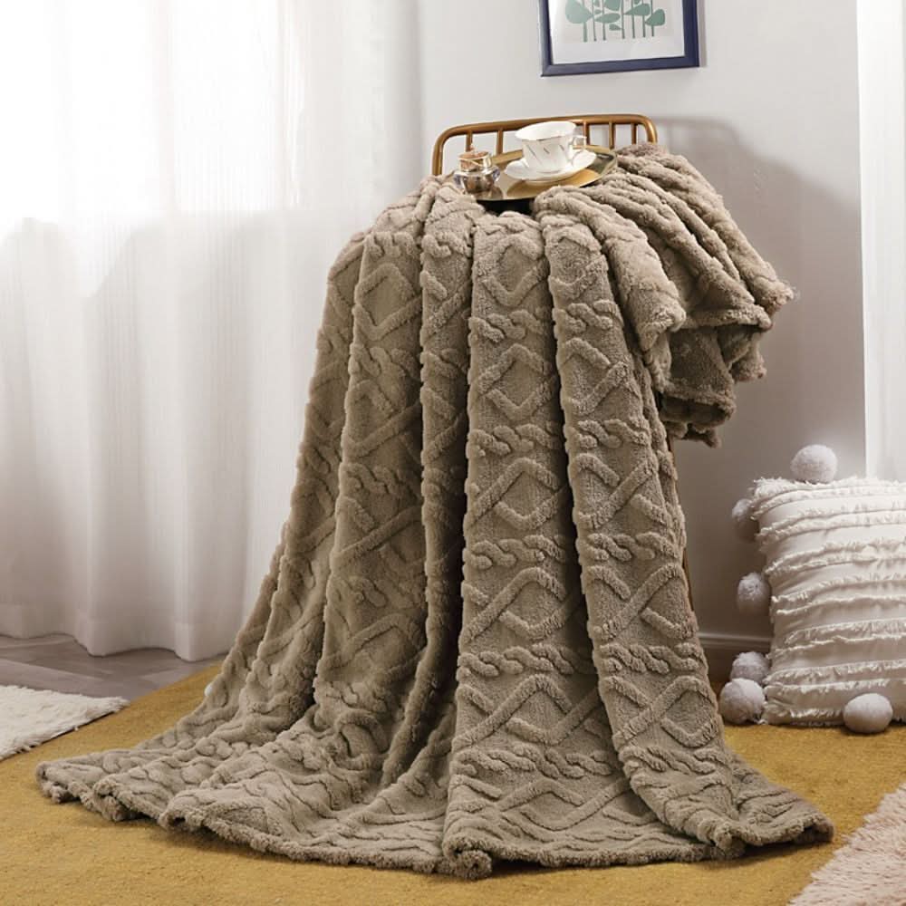 Skorter | DOLA - Cloud Soft Blanket