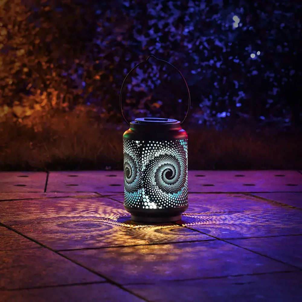 Skorter | Decorative solar-powered iron lantern