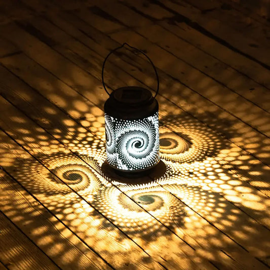 Skorter | Decorative solar-powered iron lantern