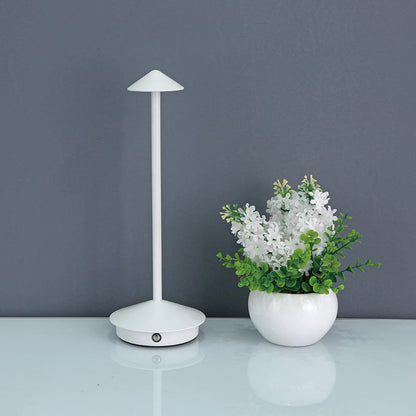 Skorter | Portable table lamp - Cordless lamp inspired by dimmable Pina Pro