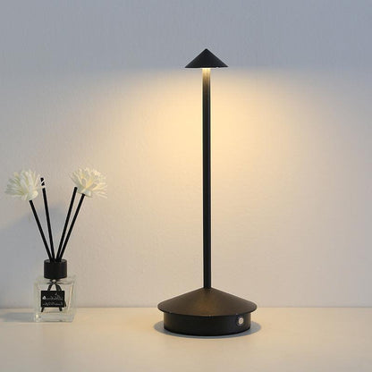 Skorter | Portable table lamp - Cordless lamp inspired by dimmable Pina Pro