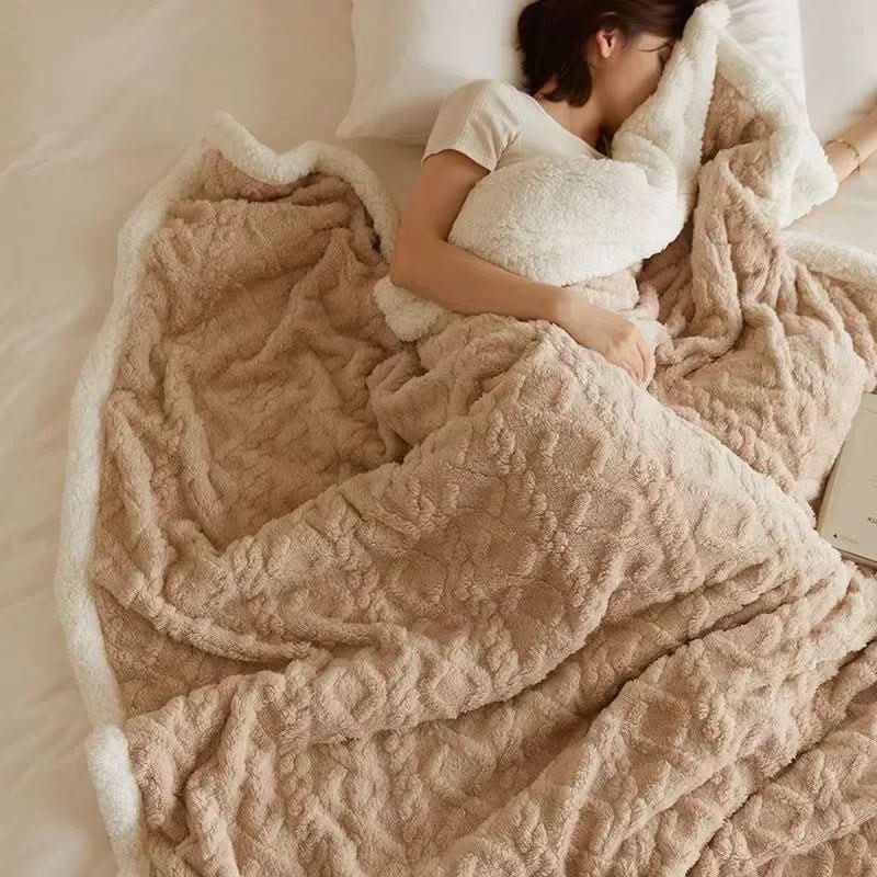 Skorter | Fluffy lamb wool blanket for cozy winter days