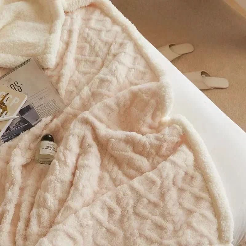 Skorter | Fluffy lamb wool blanket for cozy winter days