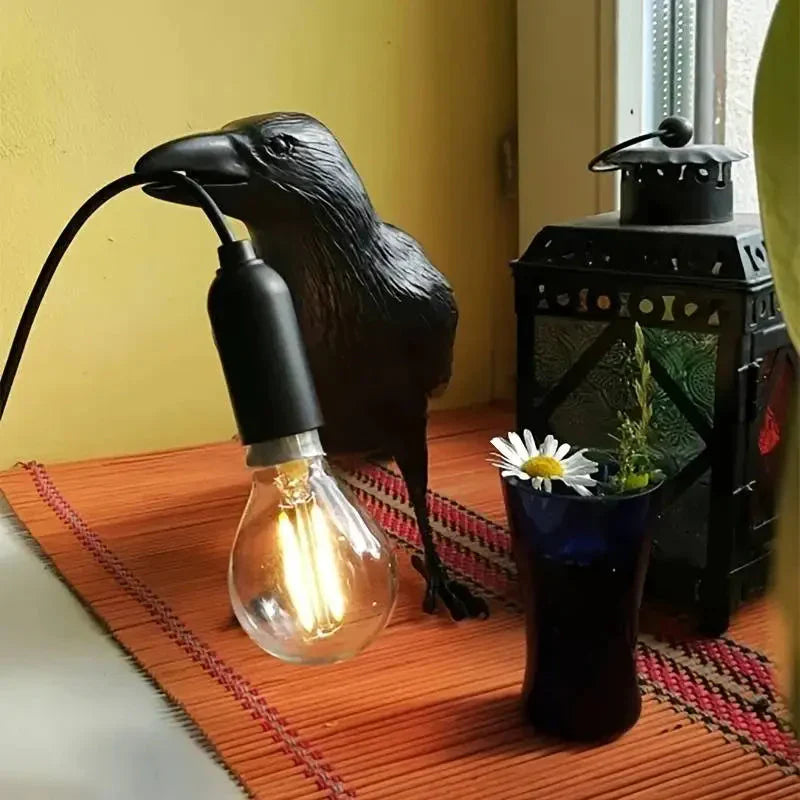 Skorter | E14-Bulb with Plug Gothic Raven Lamp Vintage Resin Bird Lamp for Nightstand, Office, Living Room Farmhouse Art Deco Style
