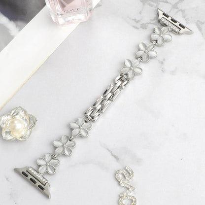 Skorter | For Apple Watch SE 2022 44mm 5-petal Flower Zinc Alloy Chain Bracelet (Silver)