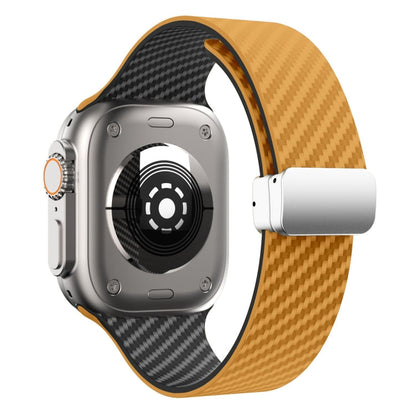 Skorter | For Apple Watch SE 2023 44mm Carbon Fiber Magnetic Silver Buckle Watch Strap (Light Brown Black)