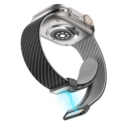 Skorter | For Apple Watch SE 2023 44mm Carbon Fiber Magnetic Black Buckle Watch Band (Black Gray)