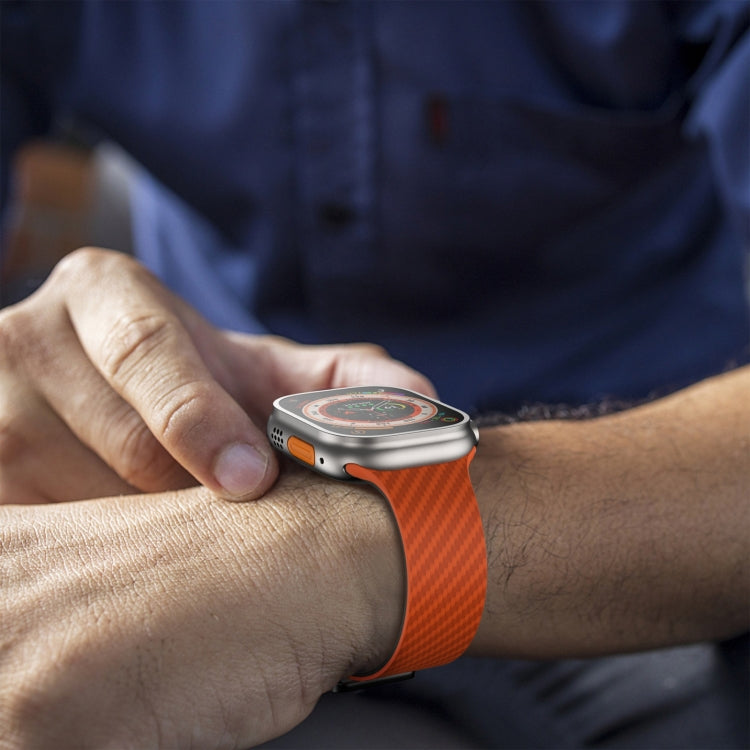 Skorter | For Apple Watch 42mm Carbon Fiber Magnetic Black Buckle Strap (Orange Grass)