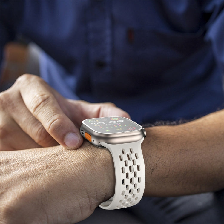 Skorter | For Apple Watch 42mm Oval Holes Fluoro Rubber Watch Band (Starlight)