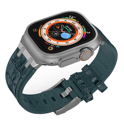 Skorter | For Apple Watch SE 2023 44mm Crocodile Texture Liquid Silicone Band (Silver Deep Green)