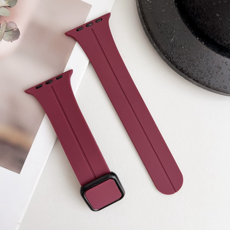 Skorter | For Apple Watch 38 mm Magnetic Square Buckle Silicone Watch Band (Wine Red)