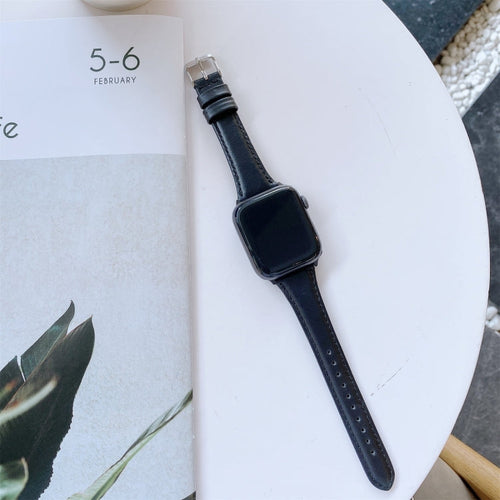 Skorter | Dubbelsidigt läderarmband för Apple Watch Ultra 49mm & Watch Ultra 2 49mm / Serie 9 & 8 & 7 45mm / SE 3 & SE 2 & 6 & SE & 5 & 4 44mm / 3 & 2 & 1 42mm (Svart)