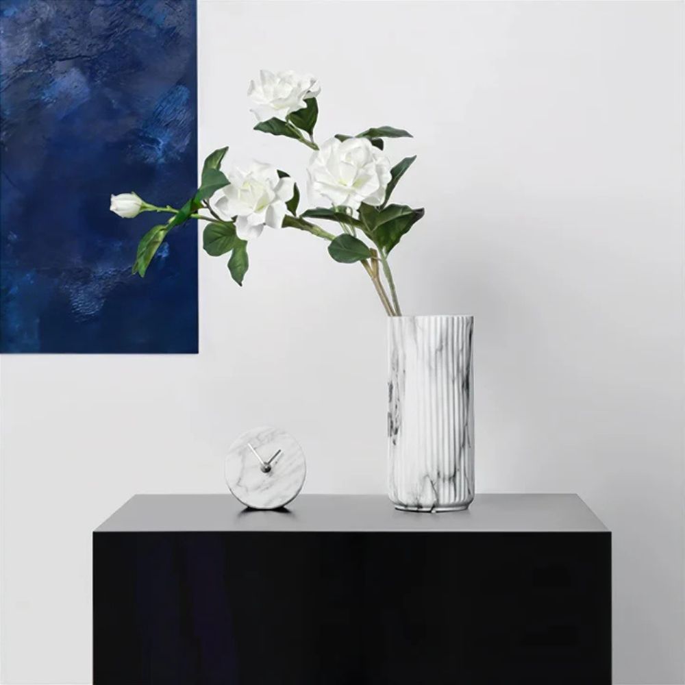 Skorter | Elegant Vertical Marble Ceramic Vase